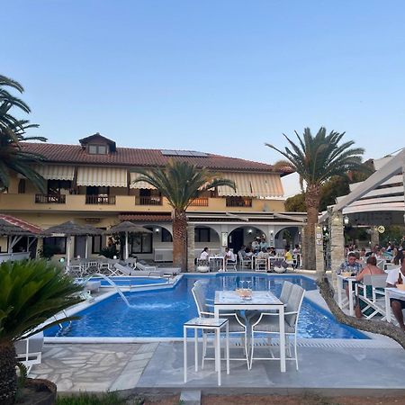 Vergos Hotel วูร์วูรู ภายนอก รูปภาพ