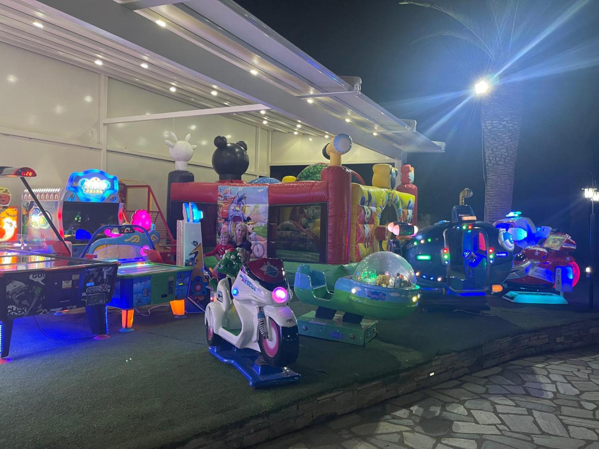 Vergos Hotel วูร์วูรู ภายนอก รูปภาพ
