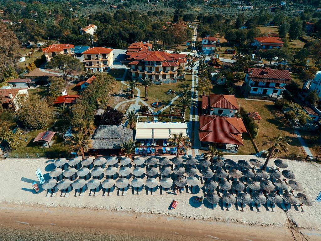 Vergos Hotel วูร์วูรู ภายนอก รูปภาพ
