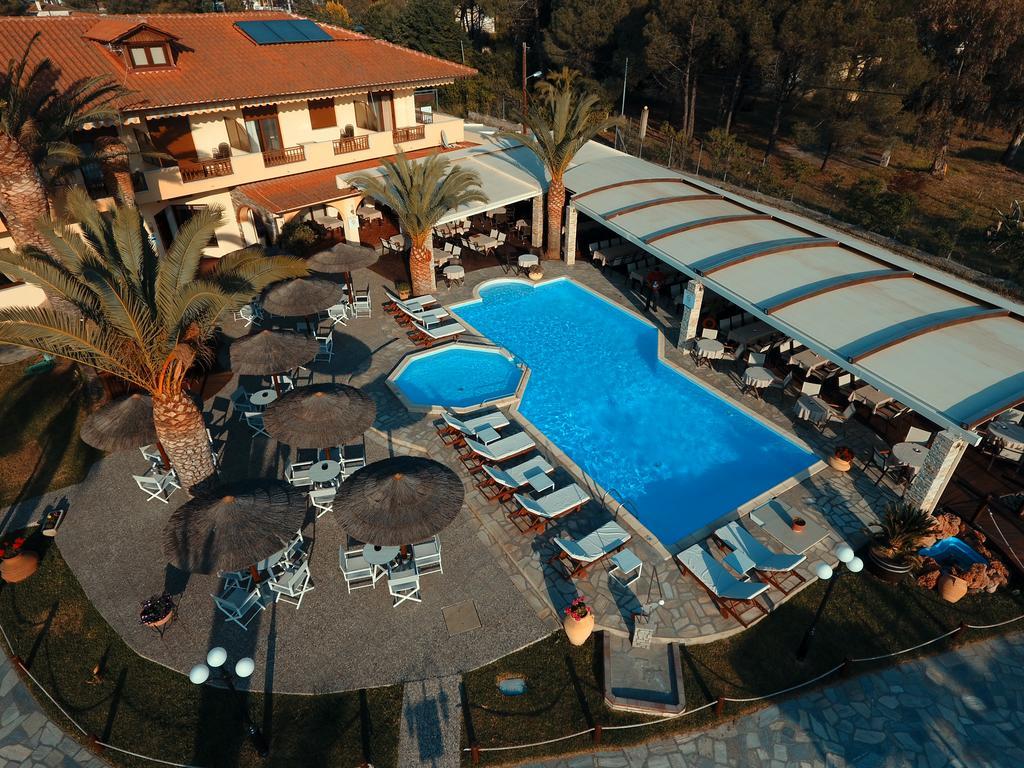 Vergos Hotel วูร์วูรู ภายนอก รูปภาพ